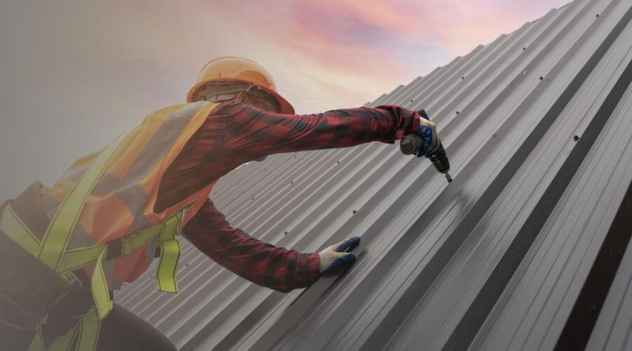 Professional gutter cleaning in Alexis, IL